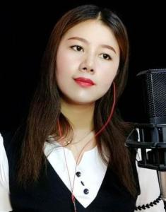 李羿慧资料,才华横溢的年轻艺术家，探索艺术与生活的交融